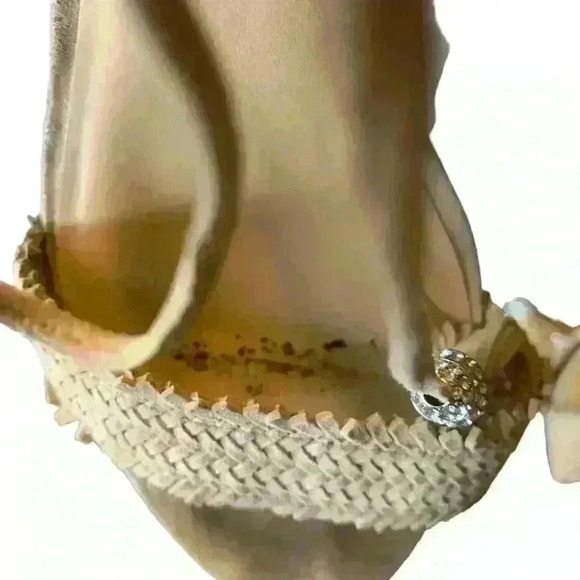 B Mischka Beige High Heel Shoes Ankle Strap Size 8 - Picture 4 of 5